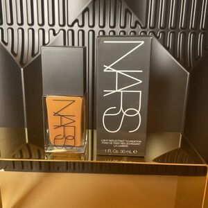 NARS Light Reflecting Foundation in Medium Deep 3 - Cadiz BNIB FULL SIZED